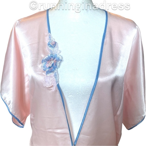 Vintage 80’s Val Mode Lingerie Pink With Blue Trim Floral Appliqué Robe Kimono - Picture 5 of 12